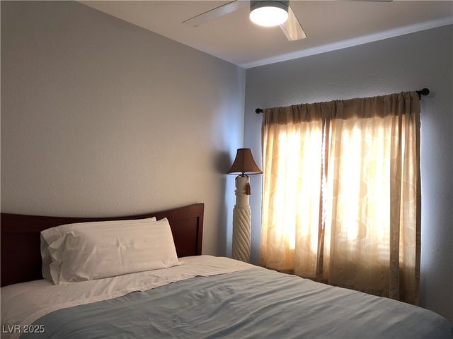 5423 Dancing Bear Drive, Las Vegas, NV 89113