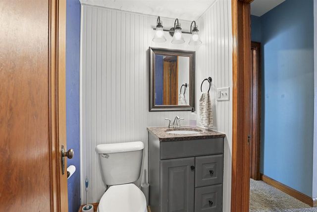 821 S WEIMAR STREET, Appleton, WI 54915