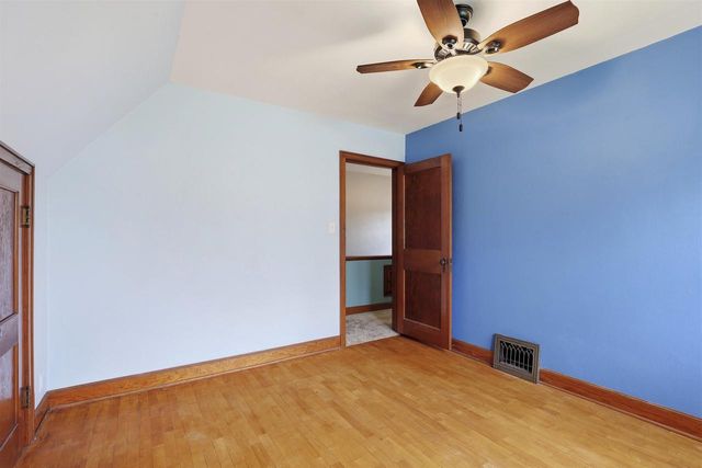 821 S WEIMAR STREET, Appleton, WI 54915