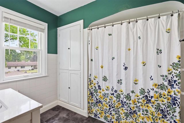 821 S WEIMAR STREET, Appleton, WI 54915