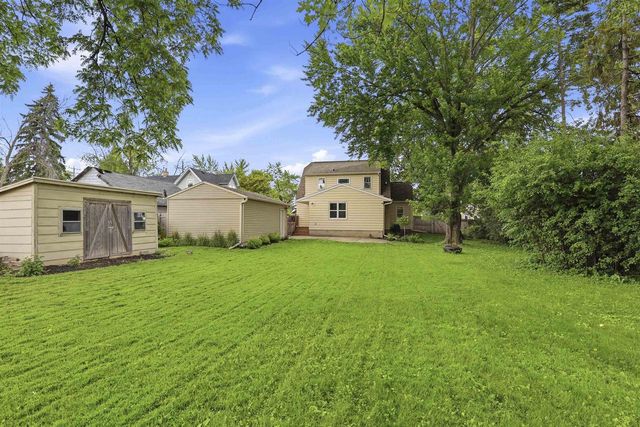 821 S WEIMAR STREET, Appleton, WI 54915