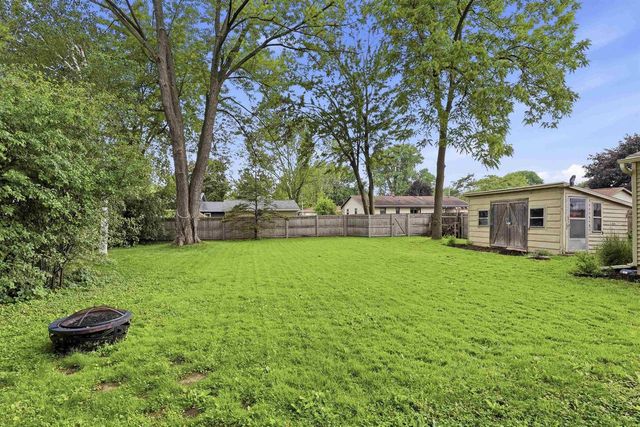 821 S WEIMAR STREET, Appleton, WI 54915