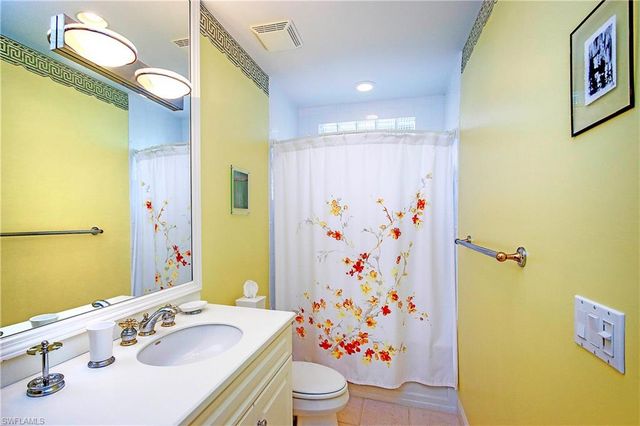 5775 Baltusrol CT # 302, Sanibel, FL 33957