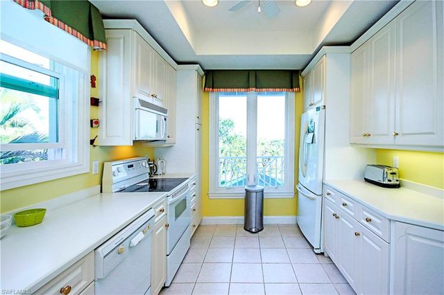 5775 Baltusrol CT # 302, Sanibel, FL 33957