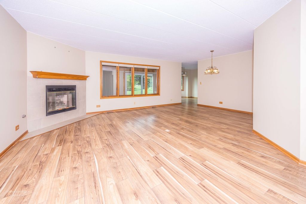 2741 Harbor Drive 2741, Joliet, IL 60431 — photo 5