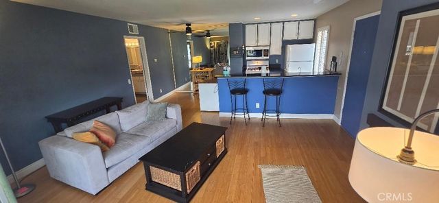 2867 S Fairview F, Santa Ana, CA 92704