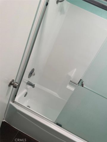 2867 S Fairview F, Santa Ana, CA 92704