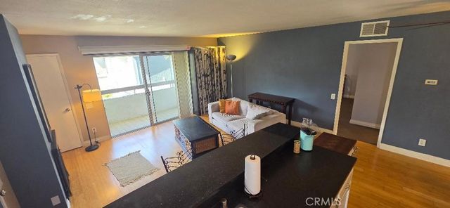 2867 S Fairview F, Santa Ana, CA 92704