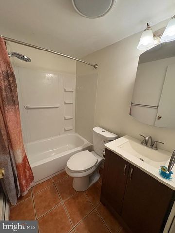 1575 W STREET RD #812, Warminster, PA 18974
