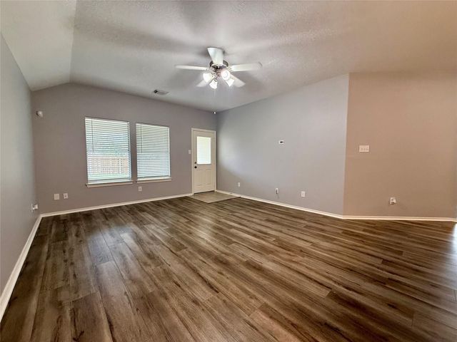 6733 Hidden Colony Lane, Dickinson, TX 77539