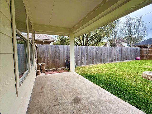 6733 Hidden Colony Lane, Dickinson, TX 77539