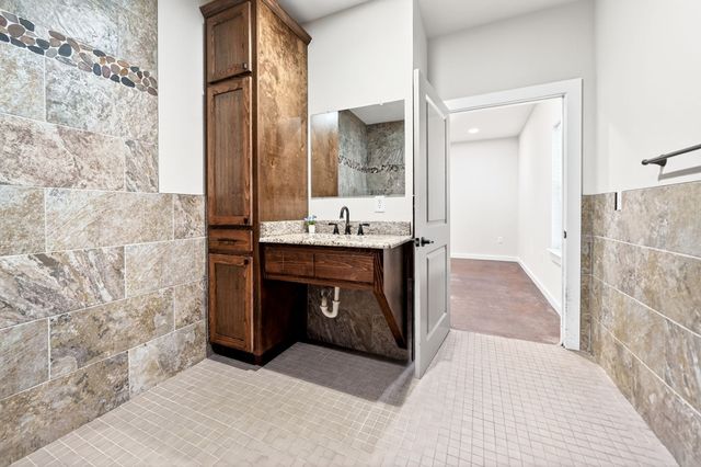 13050 County Road 4016, Kemp, TX 75143