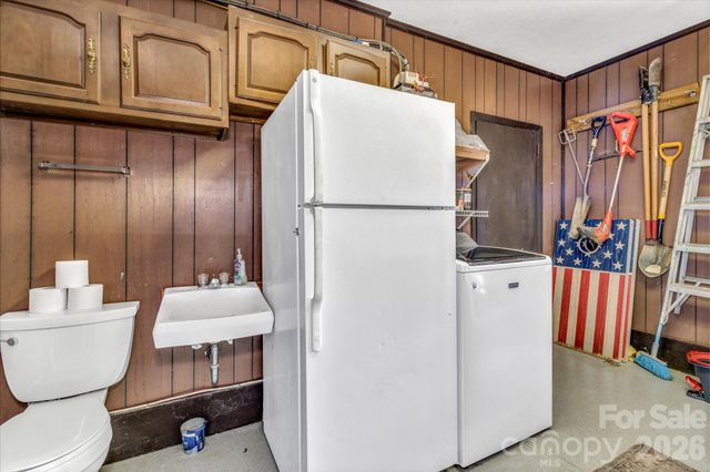 80 Hidden Falls Road, Maggie Valley, NC 28751