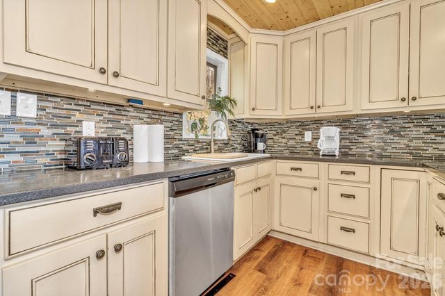 80 Hidden Falls Road, Maggie Valley, NC 28751