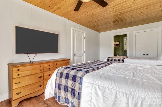 80 Hidden Falls Road, Maggie Valley, NC 28751