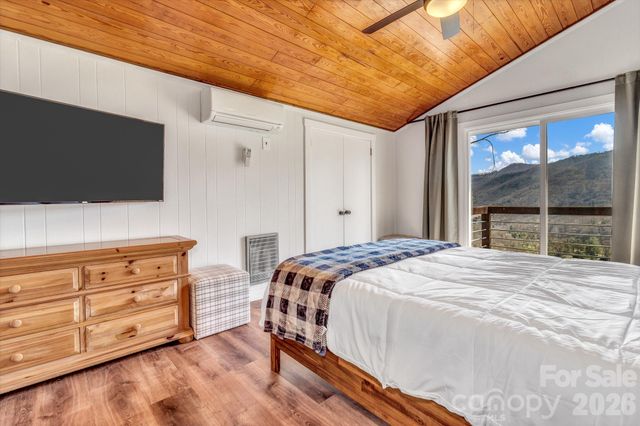 80 Hidden Falls Road, Maggie Valley, NC 28751