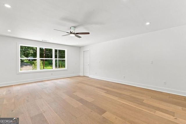 5028 Hidden Branch Drive, Sugar Hill, GA 30518