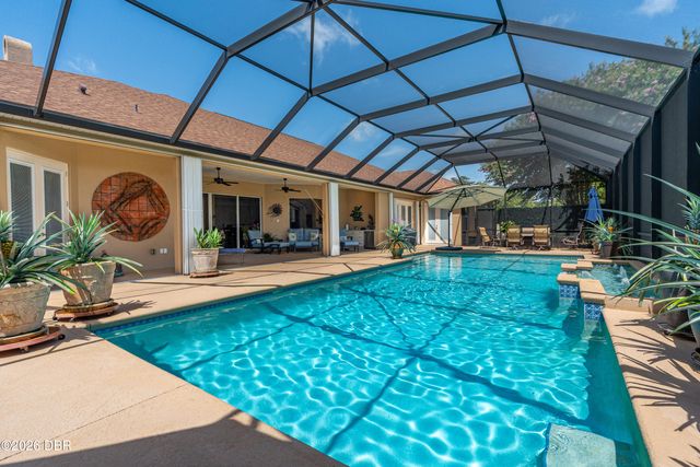 6067 Sabal Crossing Court, Port Orange, FL 32128