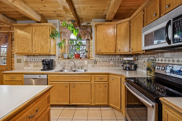 20151 Ben Fly Rd, Lyles, TN 37098