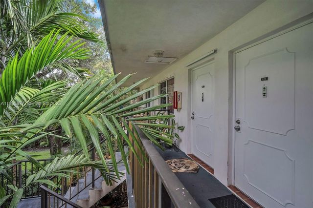 2324 Van Buren Street 204, Hollywood, FL 33020