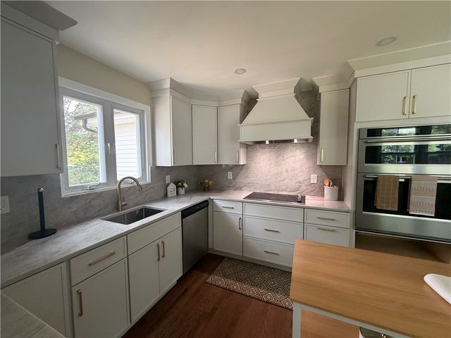 165 Merry Mount Drive, Warwick, RI 02888