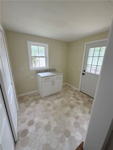 165 Merry Mount Drive, Warwick, RI 02888