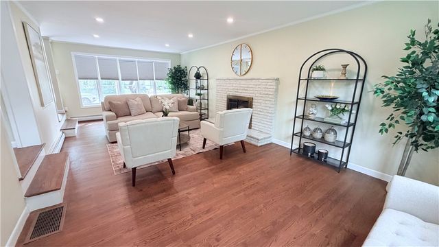 165 Merry Mount Drive, Warwick, RI 02888