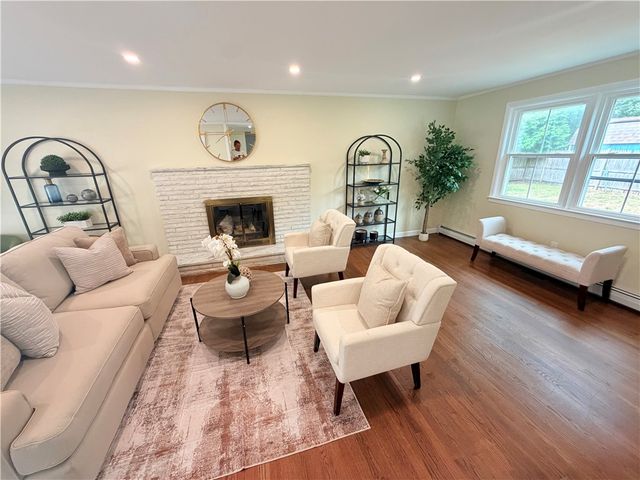 165 Merry Mount Drive, Warwick, RI 02888