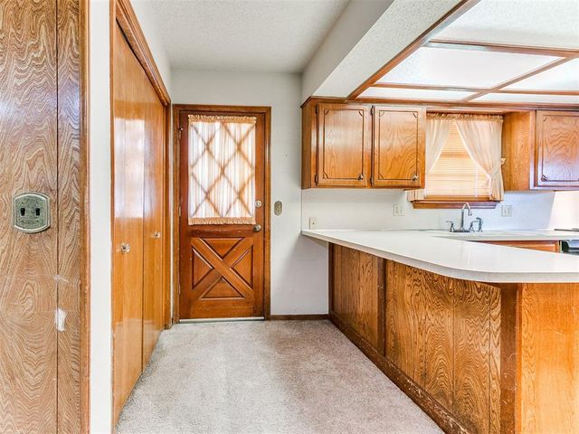 5725 N Rhode Island Avenue, Oklahoma City, OK 73111