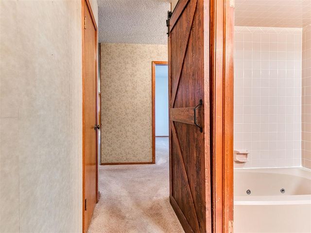 5725 N Rhode Island Avenue, Oklahoma City, OK 73111