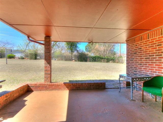 5725 N Rhode Island Avenue, Oklahoma City, OK 73111