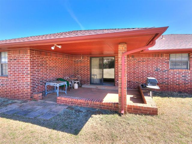 5725 N Rhode Island Avenue, Oklahoma City, OK 73111