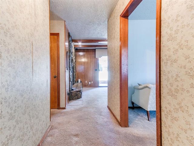 5725 N Rhode Island Avenue, Oklahoma City, OK 73111