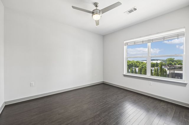 1638 54th Ave N Apt 202, Nashville, TN 37209