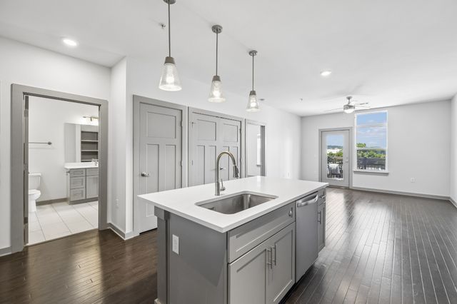 1638 54th Ave N Apt 202, Nashville, TN 37209
