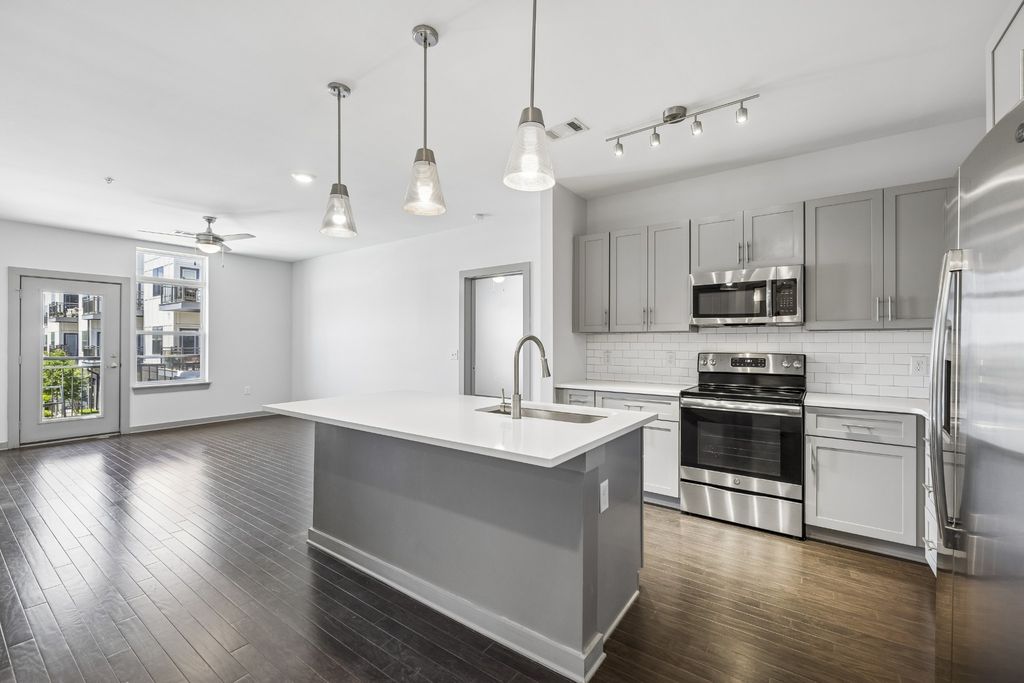 1638 54th Ave N Apt 202, Nashville, TN 37209