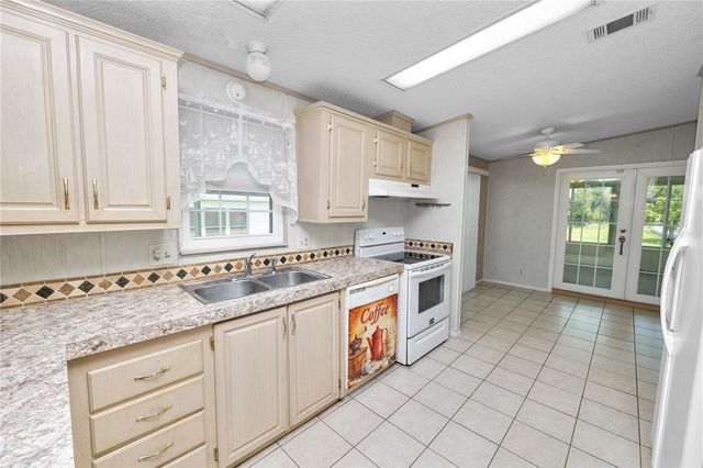 3562 LAZY LAKE DRIVE N, Lakeland, FL 33801