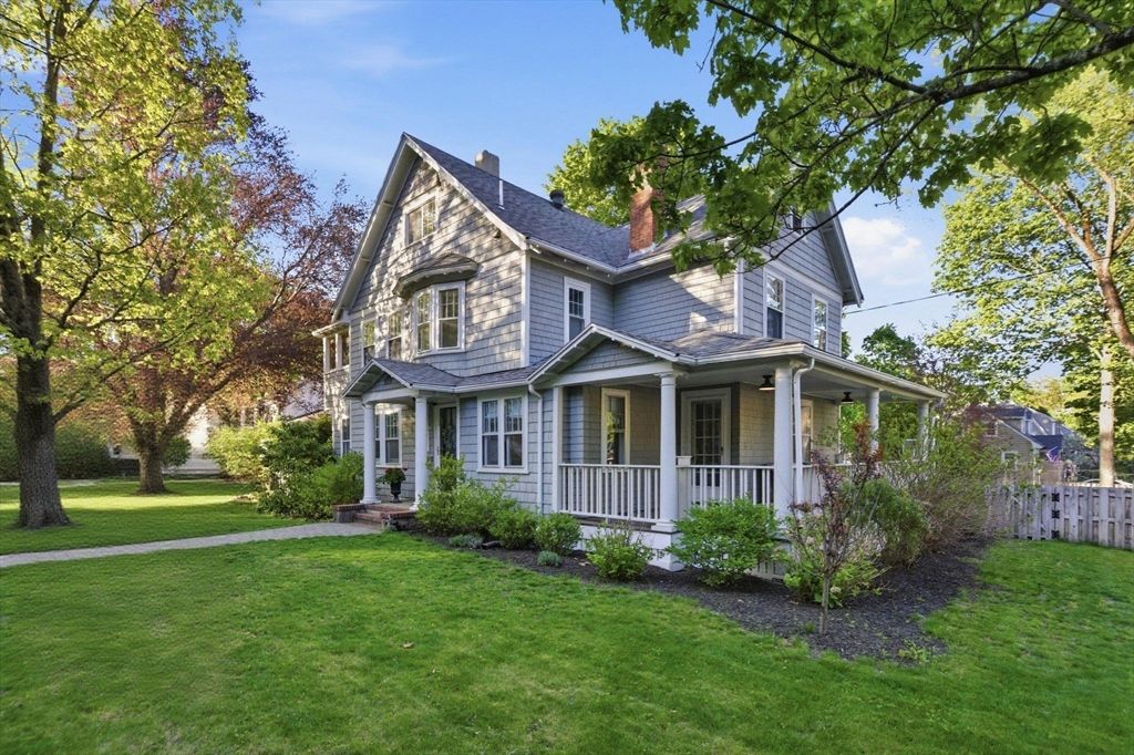 120 Summer Ave, Reading, MA 01867