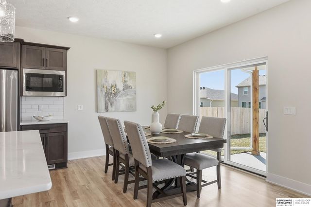 6328 N 208 Street, Elkhorn, NE 68022