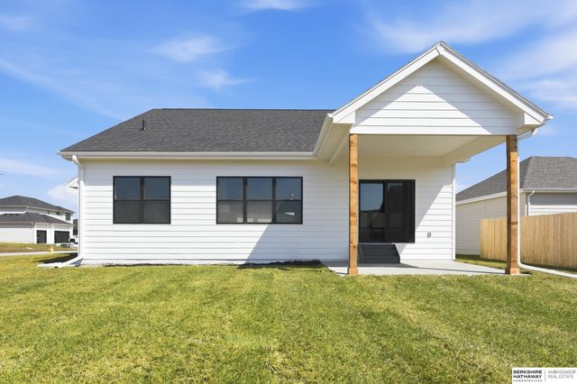 6328 N 208 Street, Elkhorn, NE 68022
