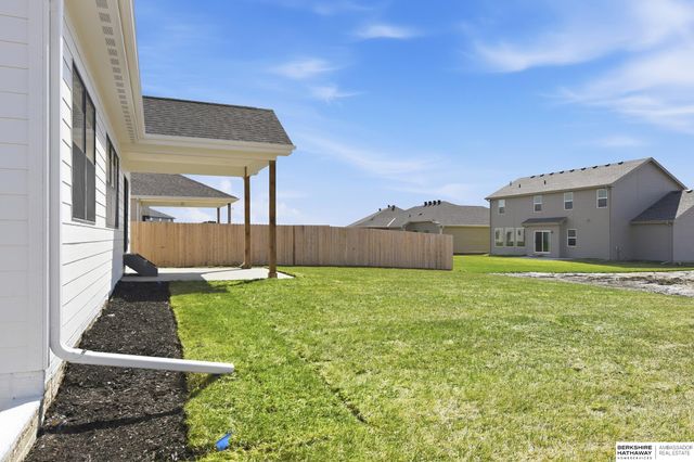 6328 N 208 Street, Elkhorn, NE 68022