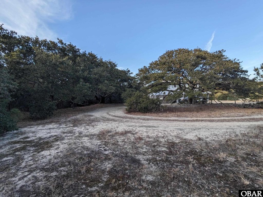 Image 1 of property listing at 2004 Ocean Pearl Road Lot 34, Corolla, NC 27927