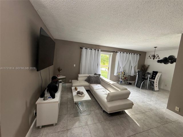 8710 SW 3rd Street 104, Pembroke Pines, FL 33025