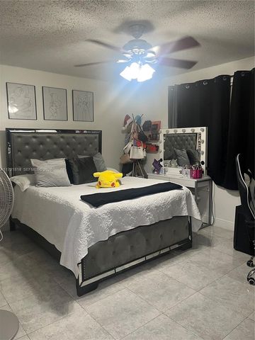 8710 SW 3rd Street 104, Pembroke Pines, FL 33025