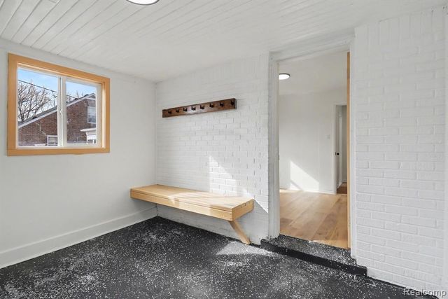 18428 Snowden Street, Detroit, MI 48235