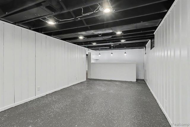 18428 Snowden Street, Detroit, MI 48235