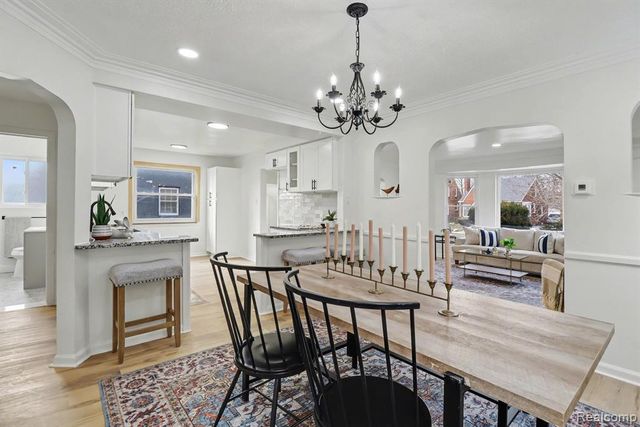 18428 Snowden Street, Detroit, MI 48235