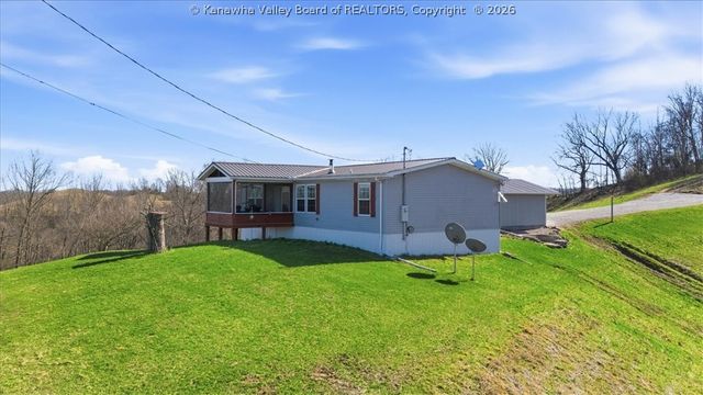 741 Masters Run Road, Leroy, WV 25252