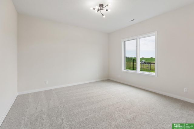 10709 S 219th Avenue, Gretna, NE 68028