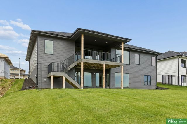 10709 S 219th Avenue, Gretna, NE 68028